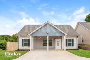5035 Tuckaseegee Rd - Photo 1 of 1