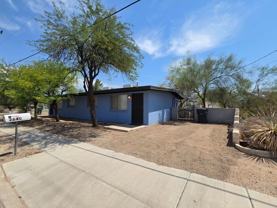 2640 N Santa Rita Ave - Photo 1 of 1