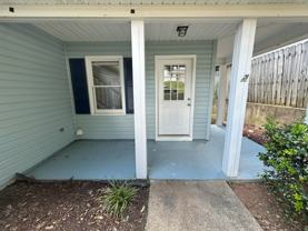 550 Farmingdale Rd Se - Photo 1 of 1