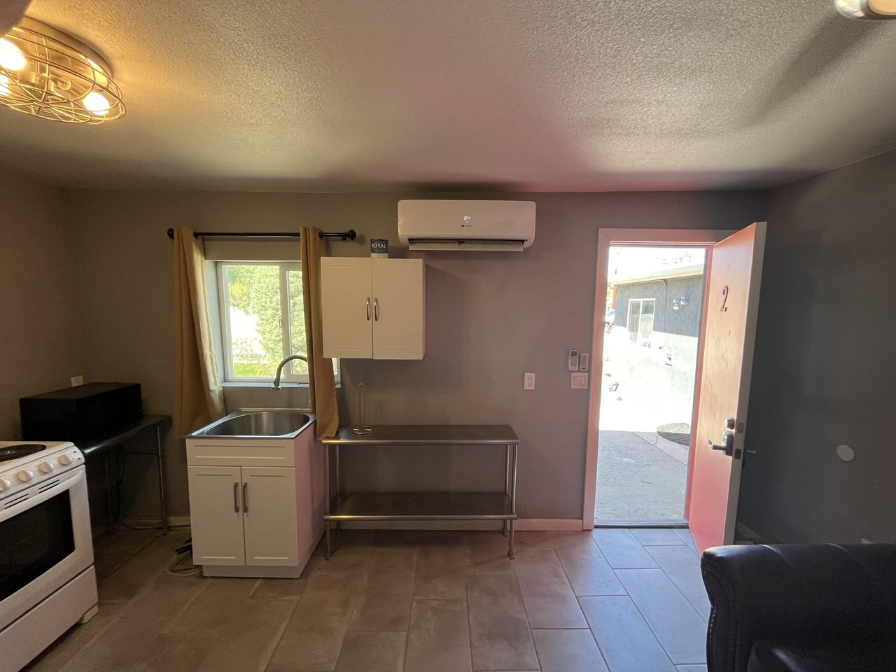 496 W Mohave St #2 - Photo 3 of 12