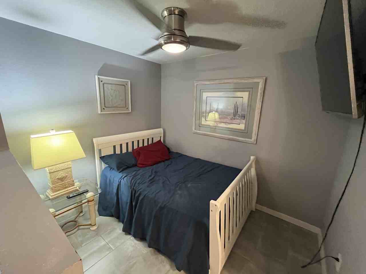496 W Mohave St #2 - Photo 5 of 9