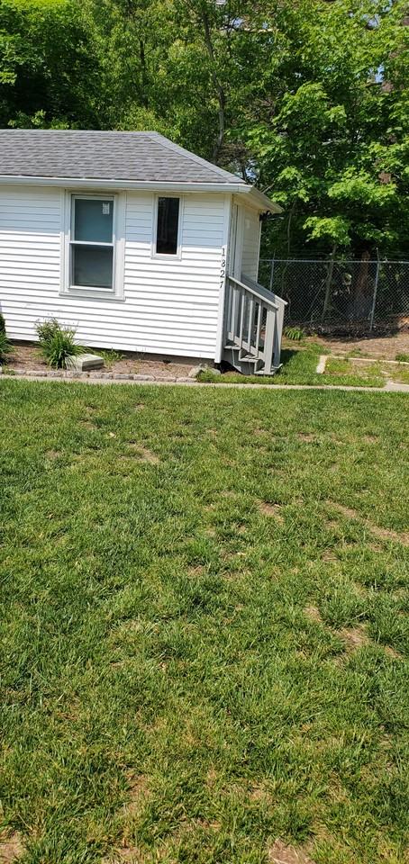 1827 Pawtucket Ave #1827 - Photo 3 of 21