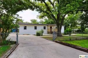 featured image of 422 E Robin Ln #NA