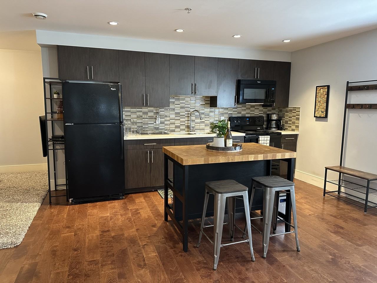 3603 Triumph Street - Photo 2 of 11