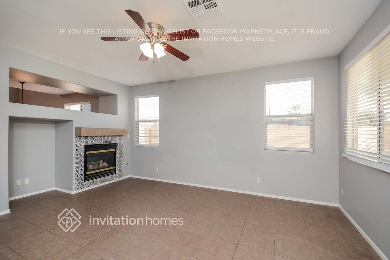 25083 N 67th Dr - Photo 3 of 16