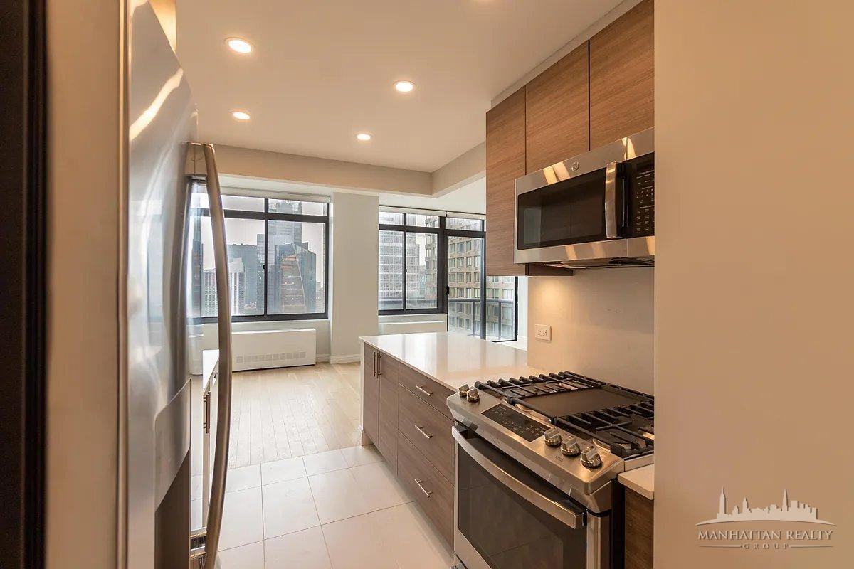 W 48th St #40B - Photo 2 of 13