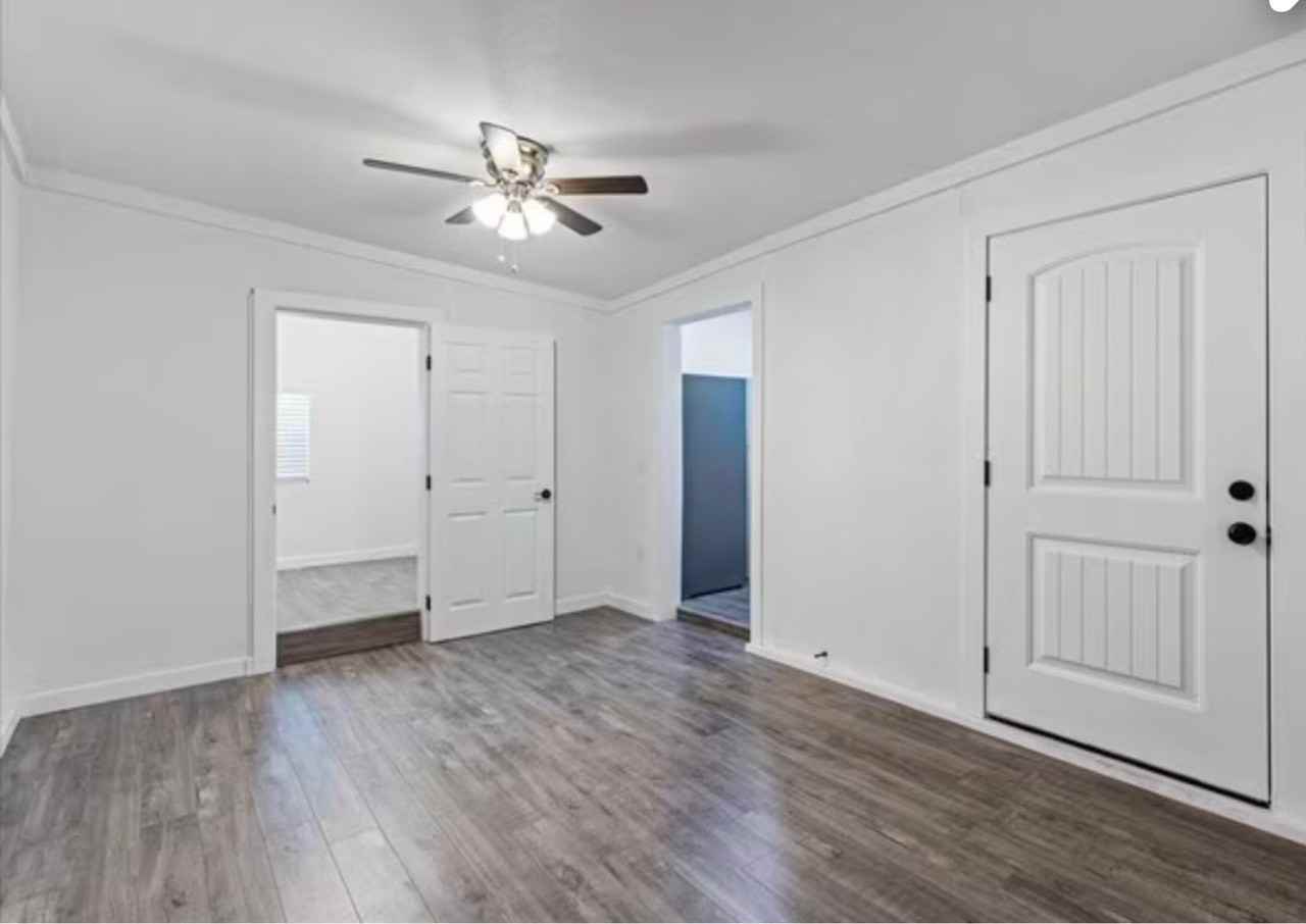 5835 5th Ave - Photo 7 of 17