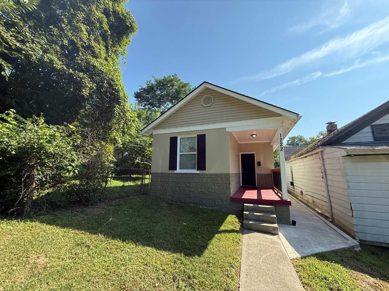 1222 Clark St - Photo 2 of 20