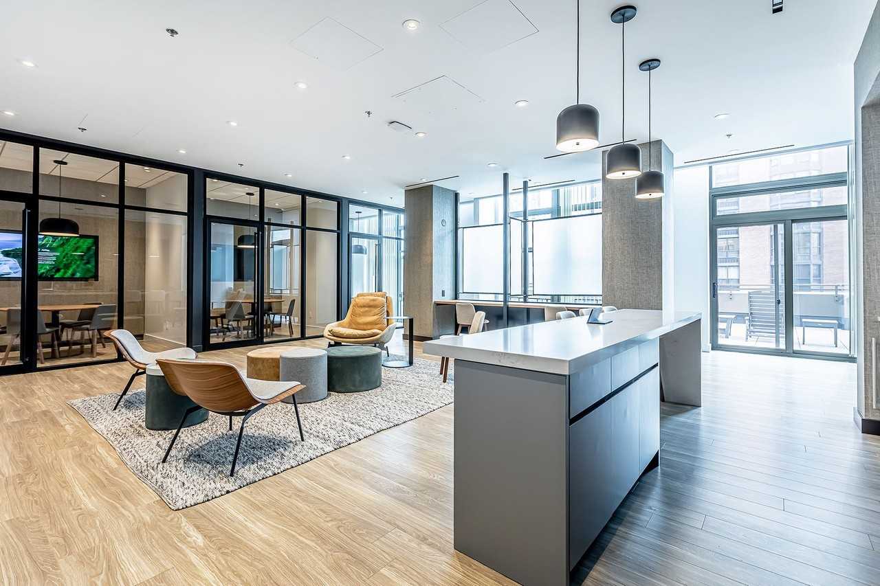 Astoria Tower - Photo 4 of 27