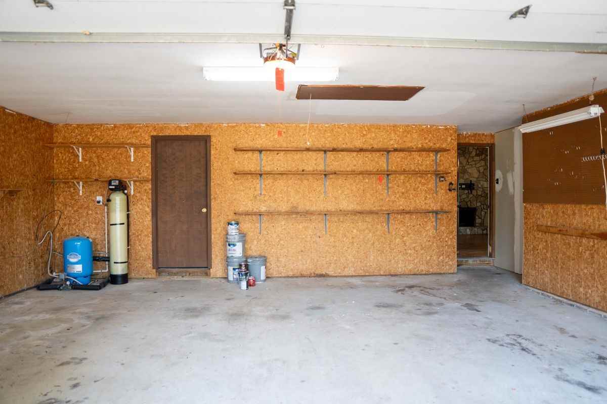 500 Kirby Ln - Photo 3 of 3