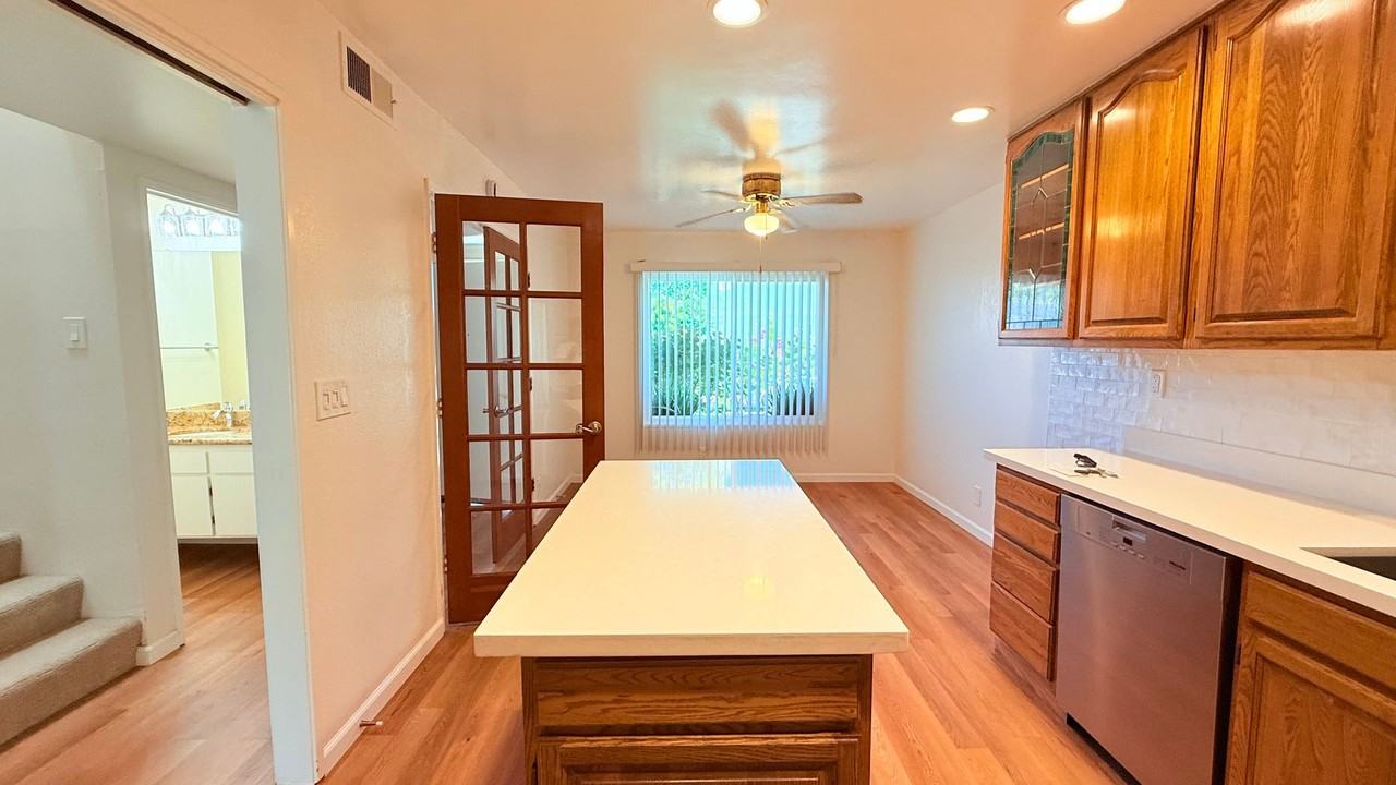 1033 1033 Fontana Drive - 1033 Fontana Drive (LO) - Photo 6 of 29