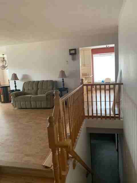 614 Arbour Cres #1 - Photo 3 of 25