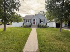 featured image of 2423 Elm St