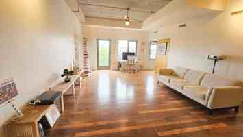 featured image of 309 E 5th St