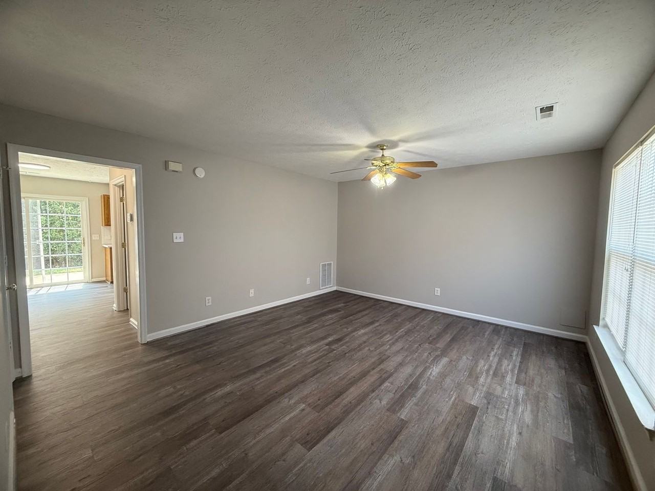 273 Mulberry Cir - Photo 2 of 20