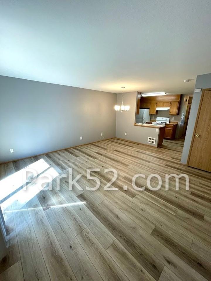 3220 Morrison Rd W - Photo 5 of 17