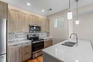 Sloans Lake Townhome with Rooftop and Garage - Photo 1 of 1
