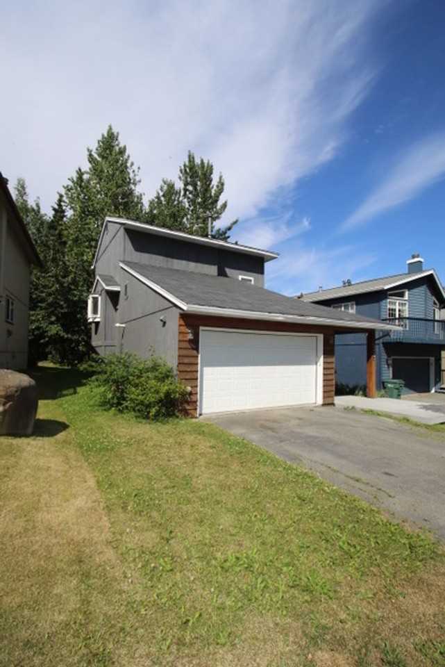 17451 Beaujolais Cir - Photo 2 of 23