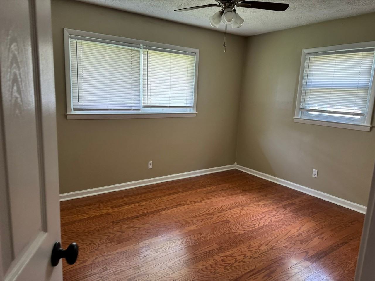 121 Herty Dr - Photo 6 of 11