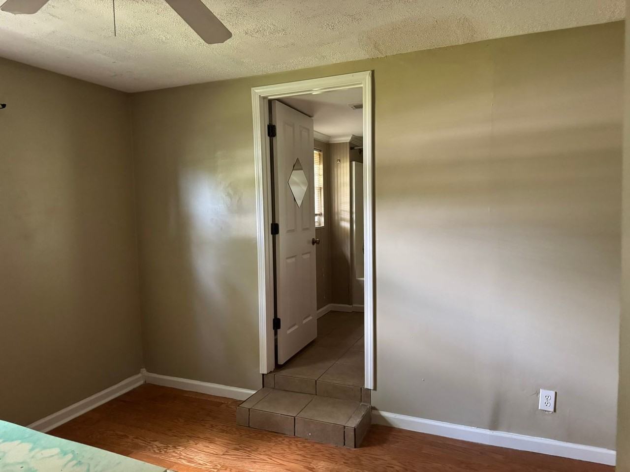 121 Herty Dr - Photo 7 of 11