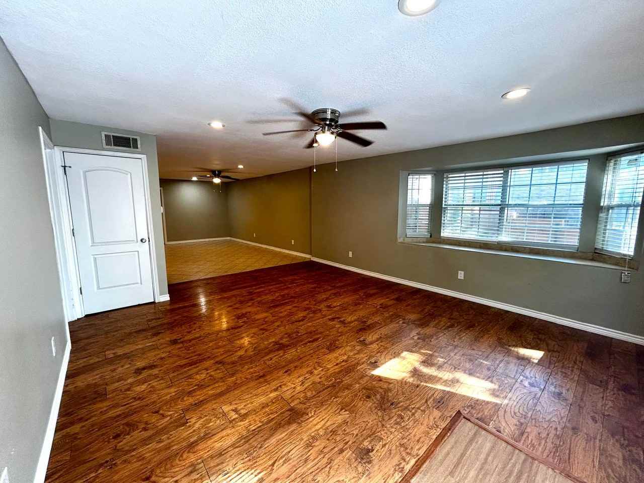 3305 Clawson Rd - Photo 6 of 44