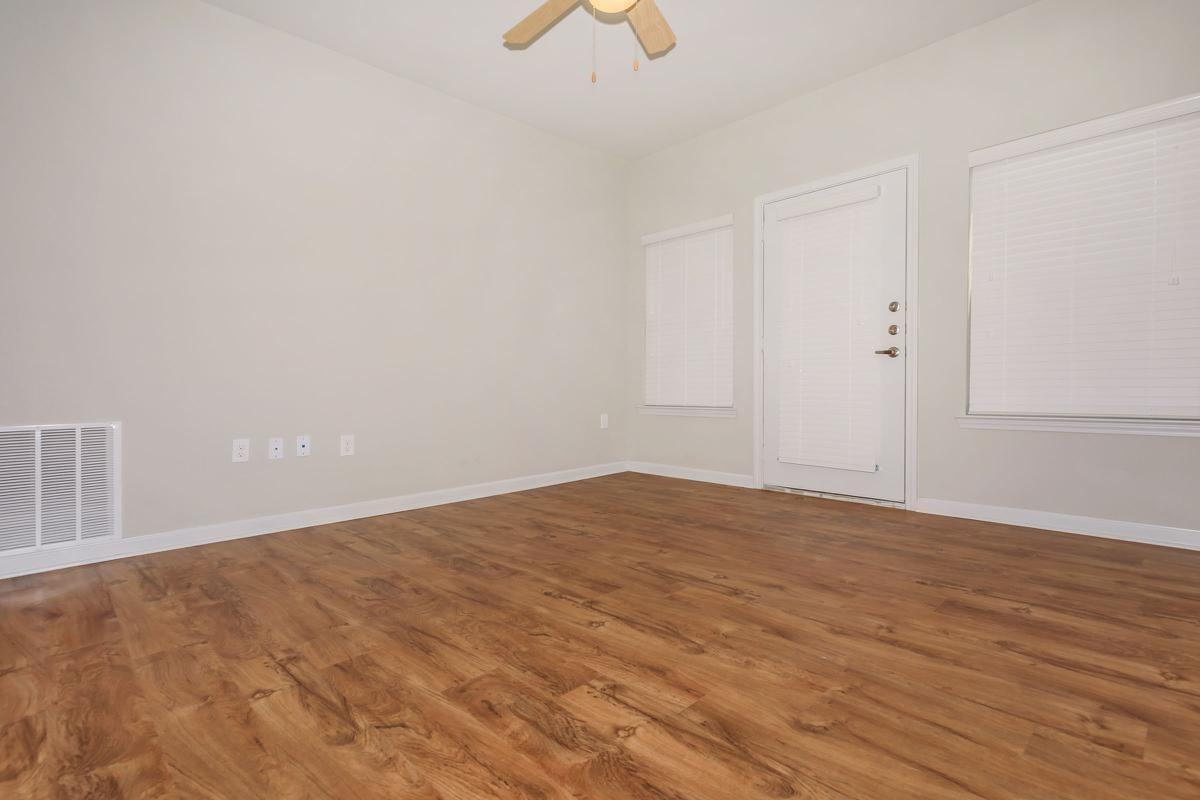 10811 Ingram Street - Photo 6 of 24