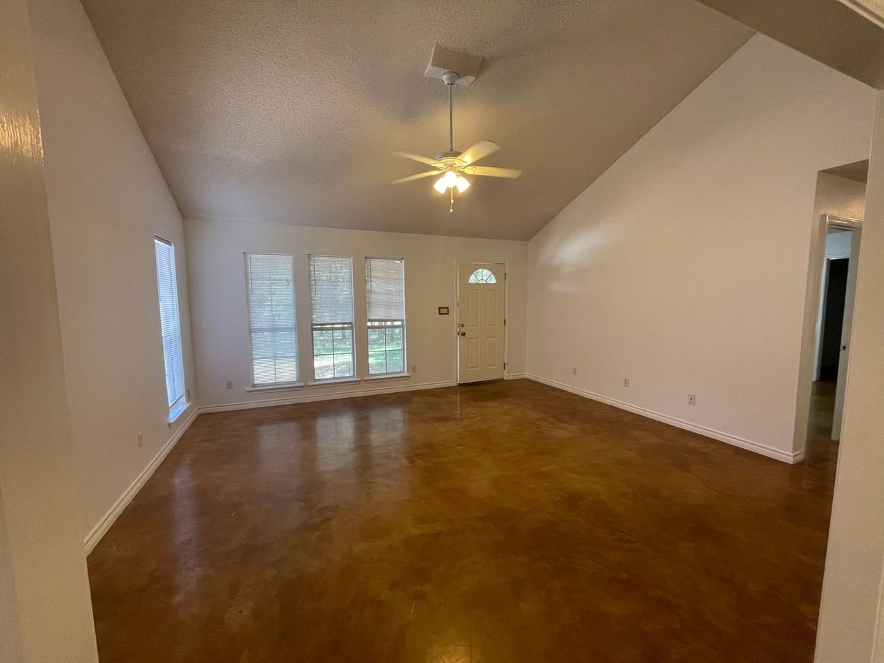 1640 Lonesome - Photo 2 of 21