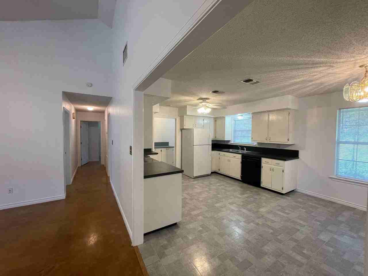 1640 Lonesome - Photo 4 of 21