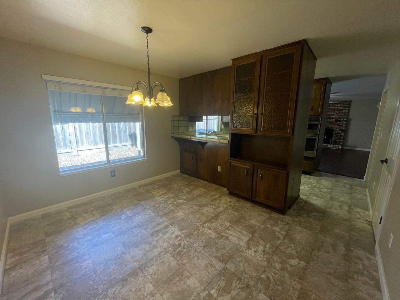 1217 Kara Ln - Photo 7 of 39