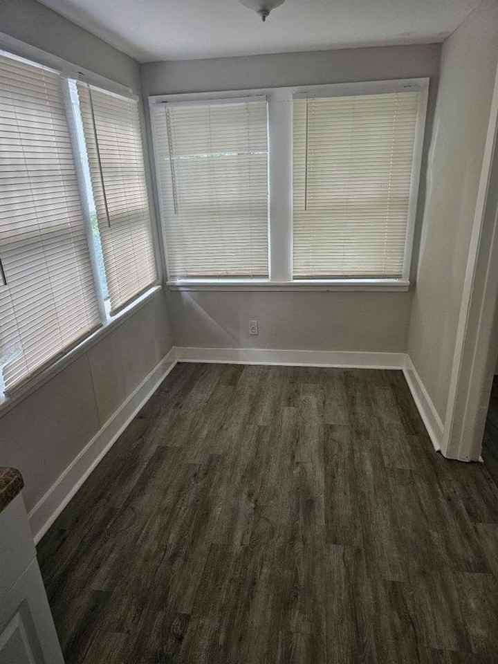 2140 New York Ave - Photo 4 of 15