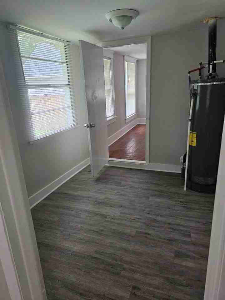 2140 New York Ave - Photo 5 of 15