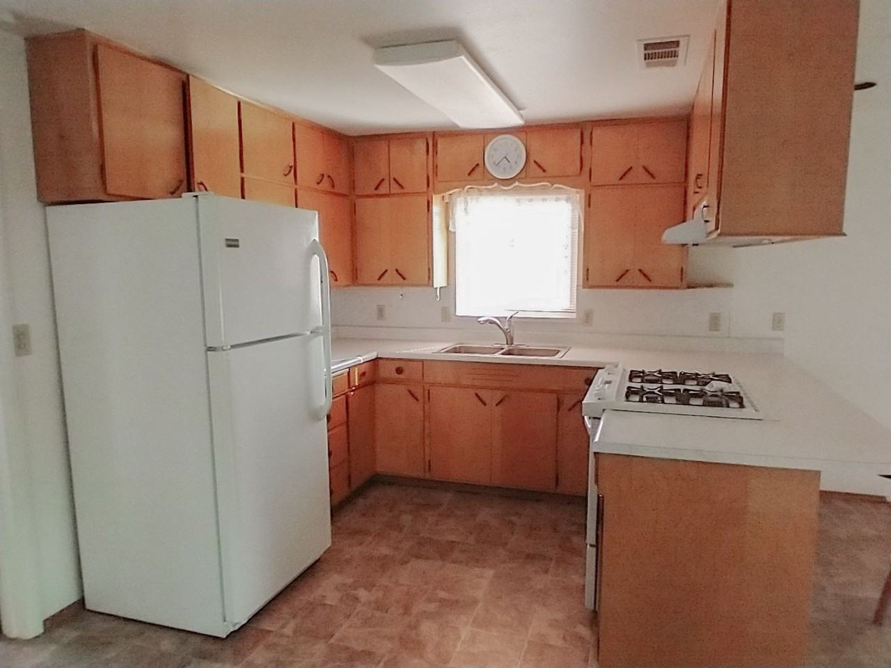 153 East Chapman Street - Photo 6 of 30