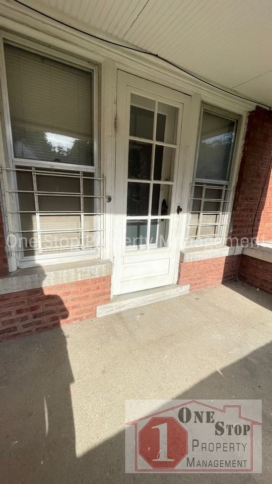 3621 Wyandotte St #1S - Photo 2 of 22