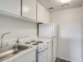 4903 W Thomas Rd - Photo 1 of 1