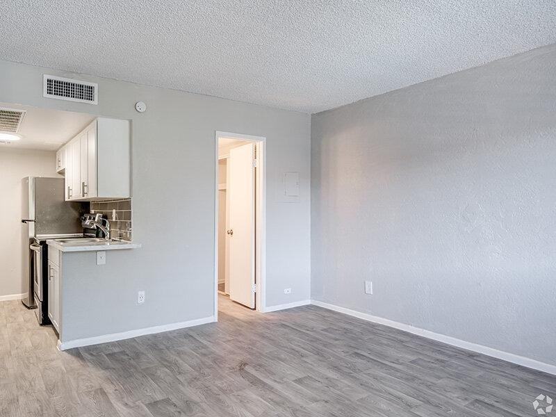 4903 W Thomas Rd - Photo 3 of 35