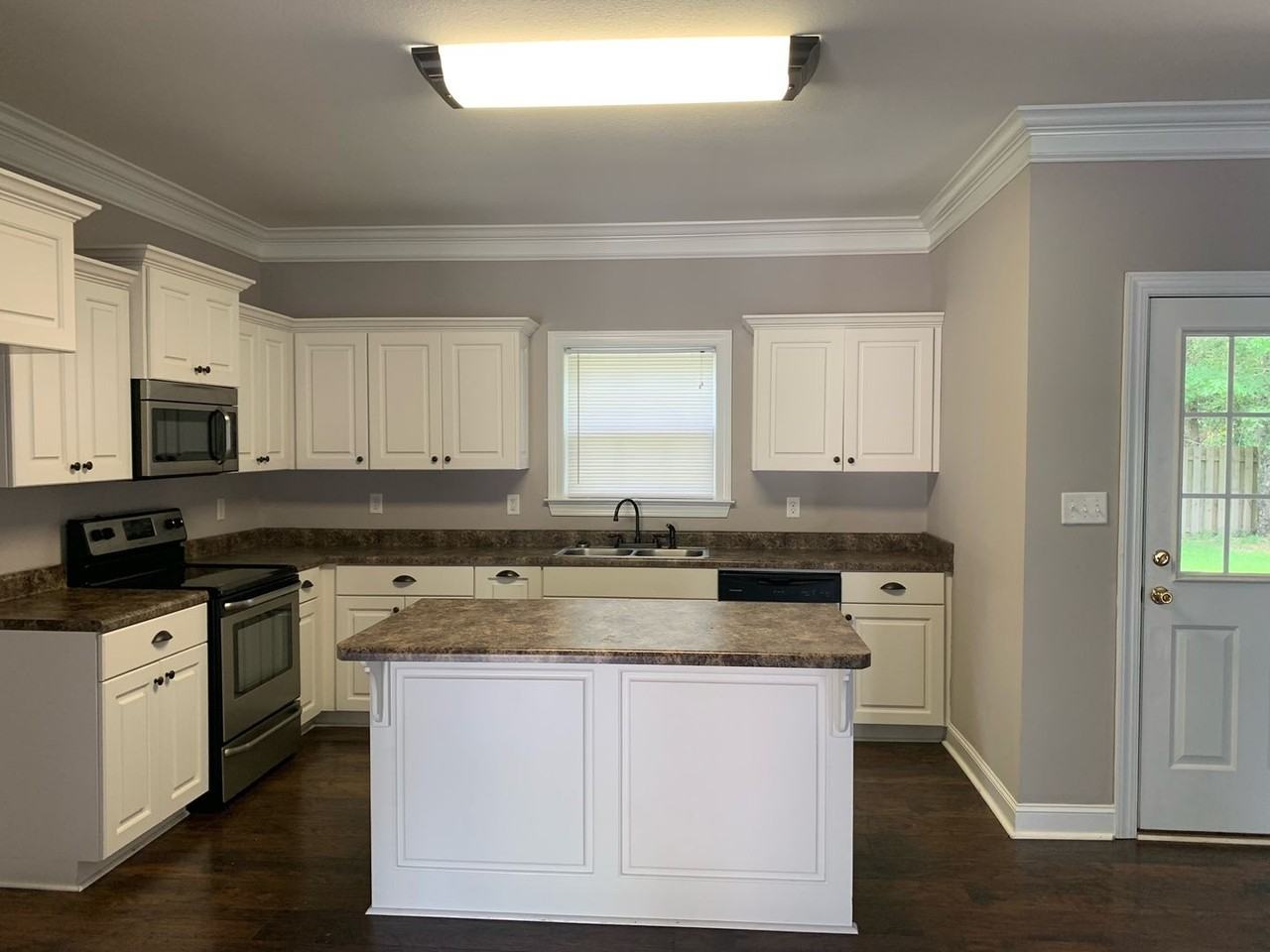 91 Senah Dr - Photo 2 of 10