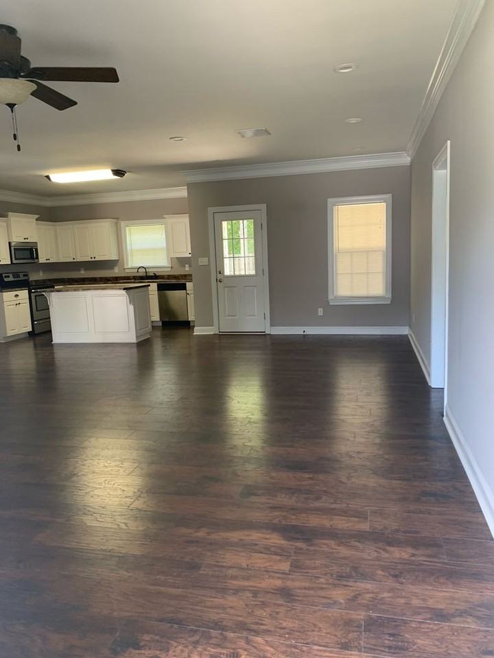 91 Senah Dr - Photo 3 of 10
