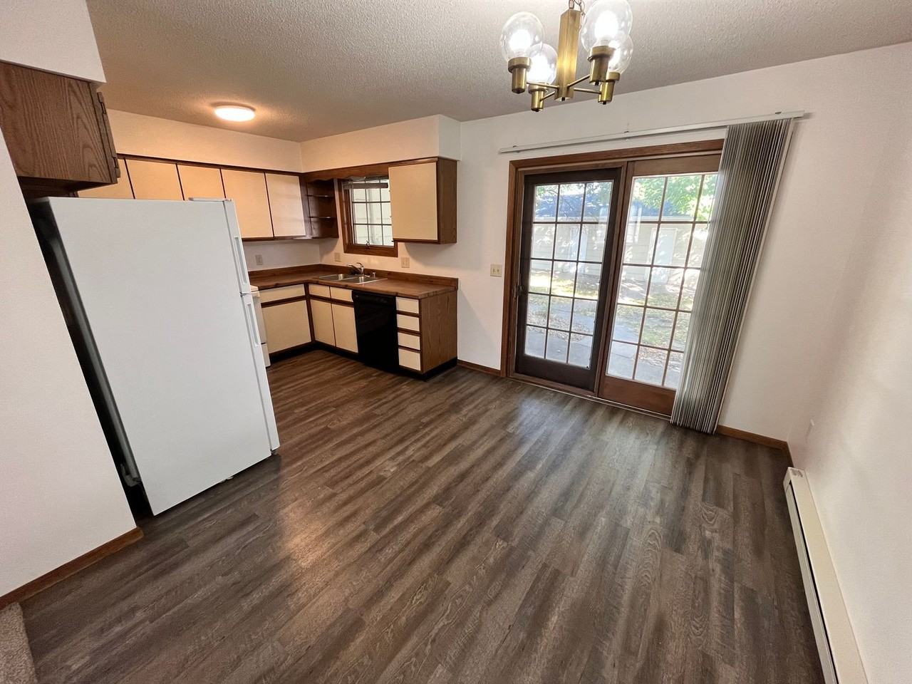 3801 Fairfax St - Photo 3 of 7