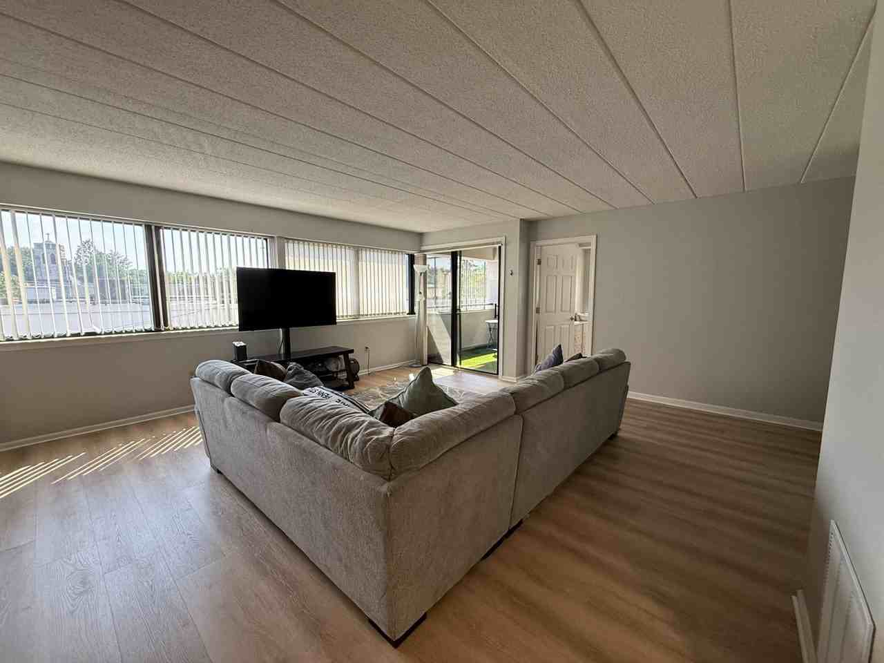 310 S Allen St #303 - Photo 5 of 9