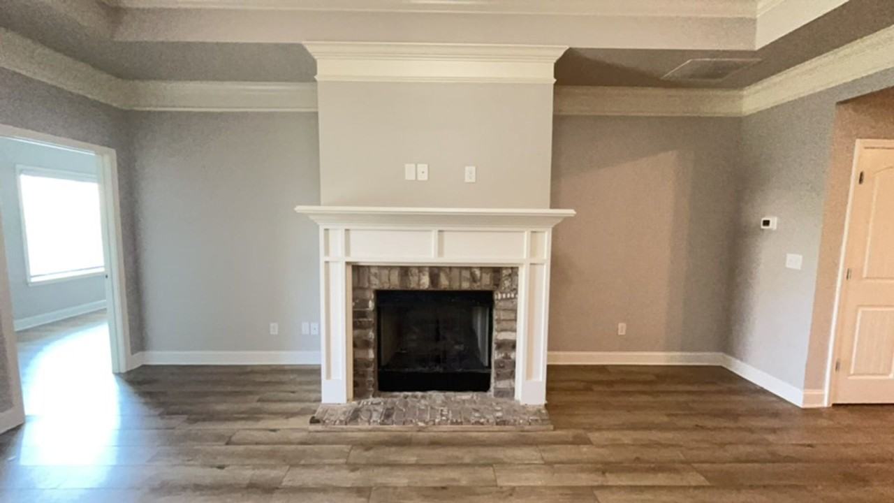 108 Bridgemill Ave - Photo 5 of 48