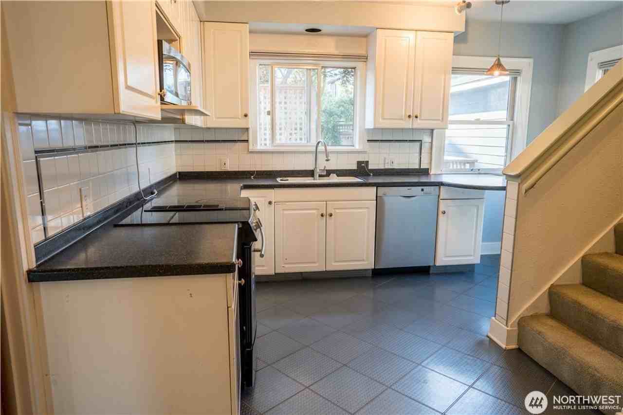 8251 17th Ave Ne - Photo 3 of 10