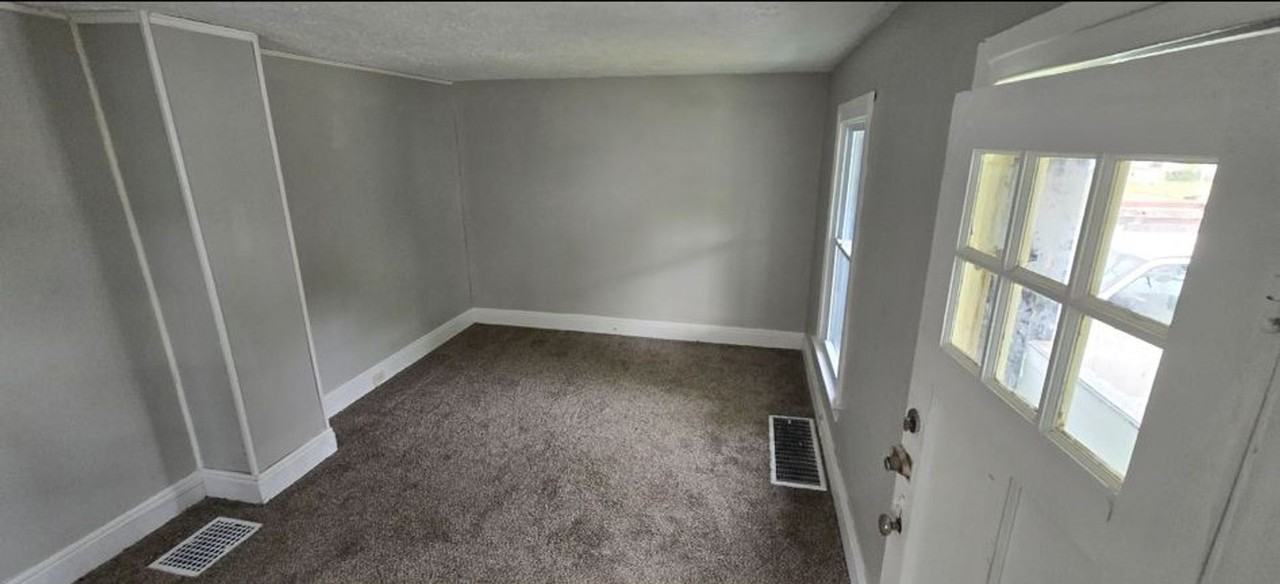 875 E 144th St - Photo 4 of 38