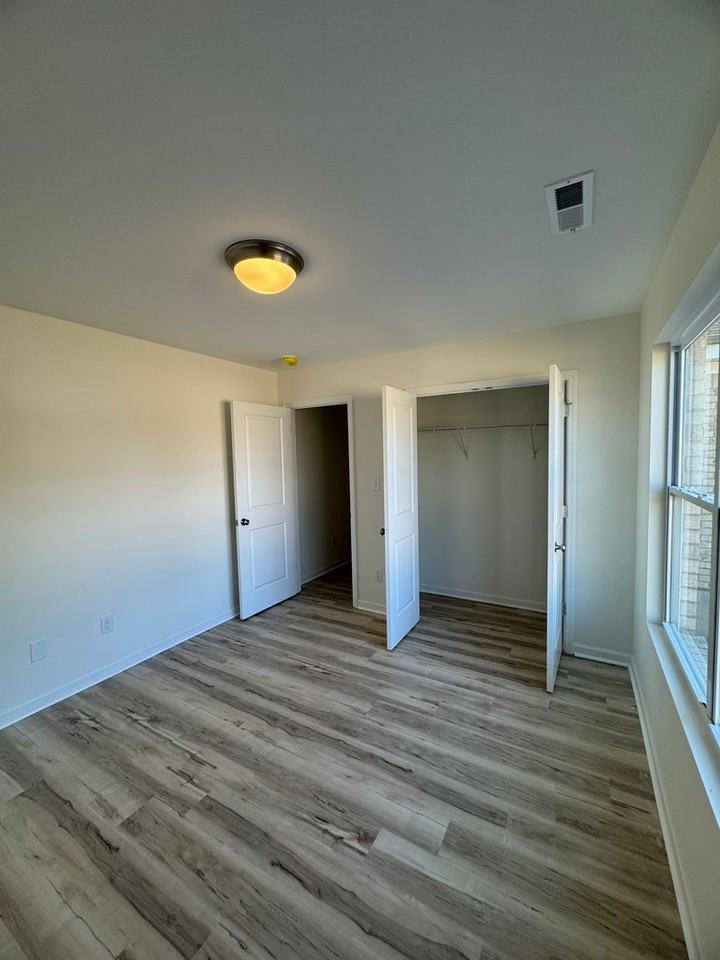 241 Hope Ridge Dr - Photo 3 of 21