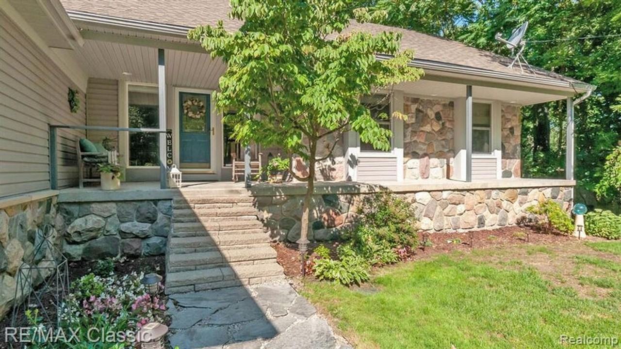 3355 Boyer St - Photo 3 of 31
