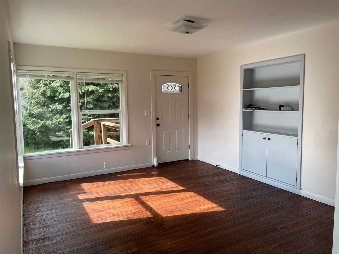 467-8th Street NW - Photo 6 of 19