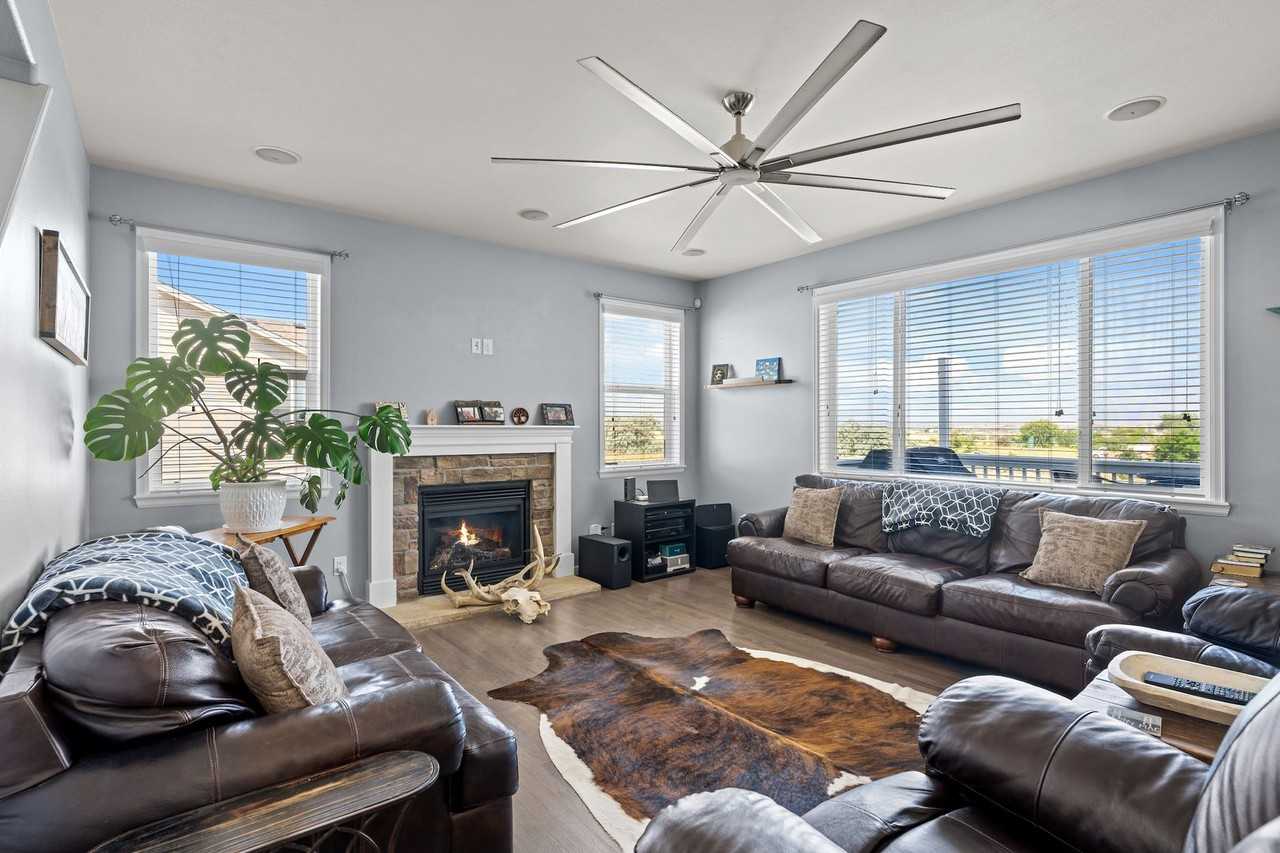 15411 Village Cir - Photo 2 of 46