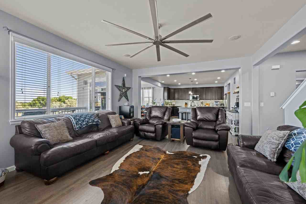 15411 Village Cir - Photo 3 of 46