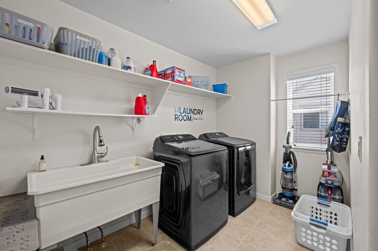 15411 Village Cir - Photo 6 of 46