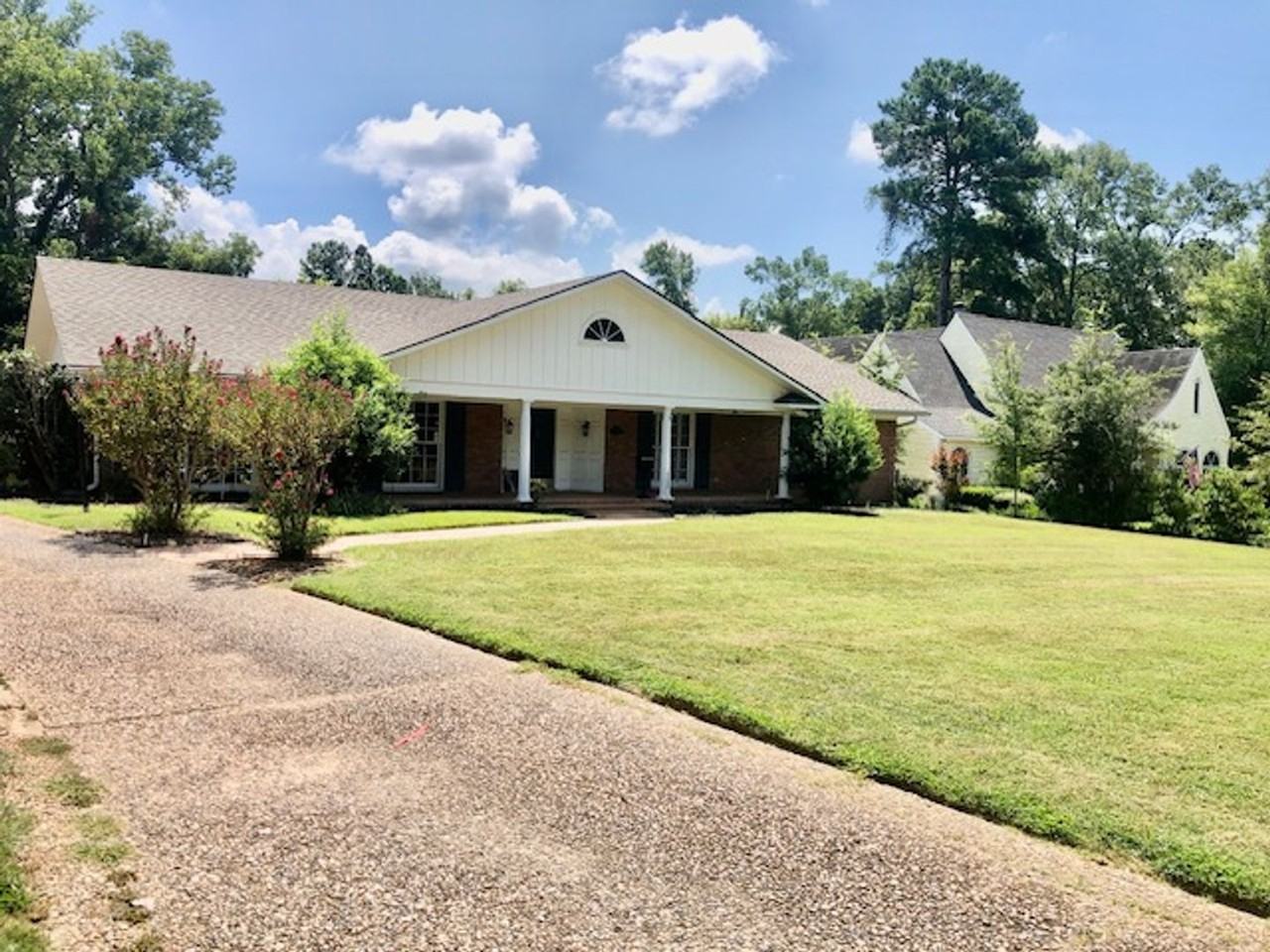 5815 Gilbert Dr - Photo 2 of 29