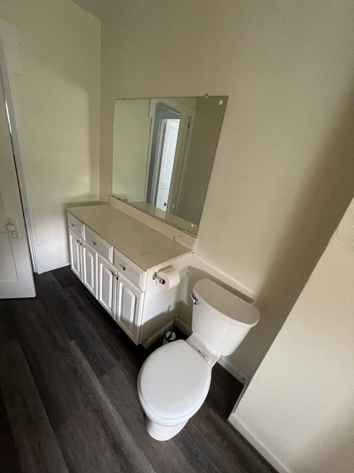 1552 Delaware Ave - Photo 3 of 43